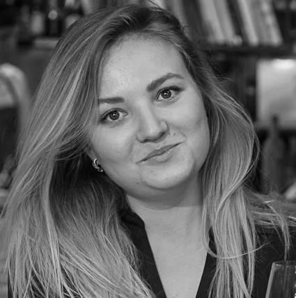 Где искать работу начинающим копирайтерам и сколько им платят