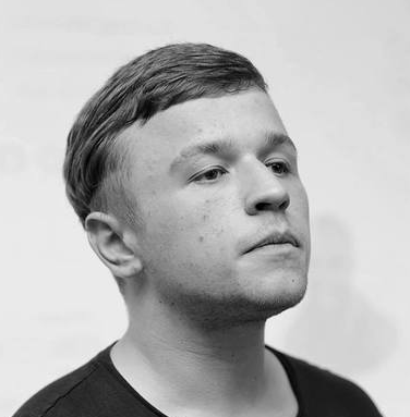 Найти работу в новой сфере: резюме, поиск контактов, самопрезентация