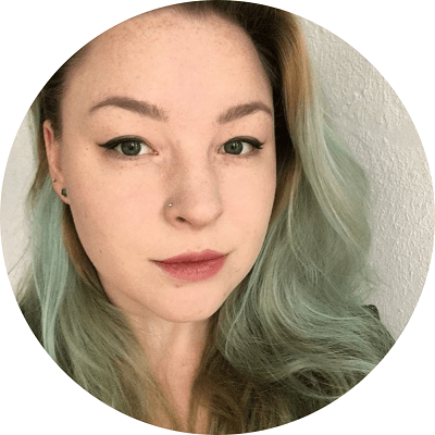 «Моя цель — заводить деловые знакомства и делиться опытом»: зачем IT-специалисту выступать на конференциях и как это делать без стресса