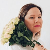 «Дайте себе слово»: Катя Майорова о писательстве, критике и будущем бумажных книг