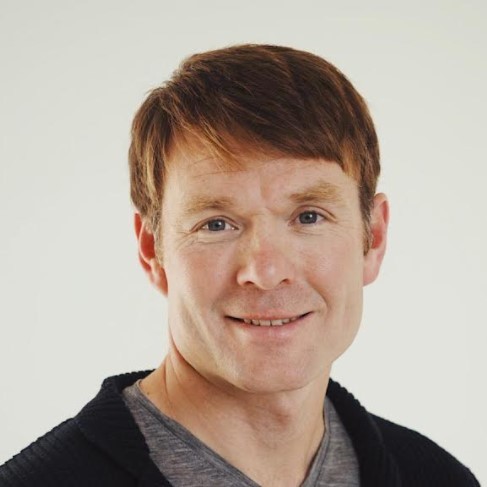 Как искусственный интеллект помогает создавать аудиоконтент и экономить ресурсы: кейс Smart Reading и Speechki