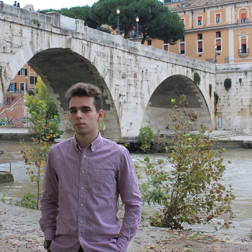 Даниил Шапошников