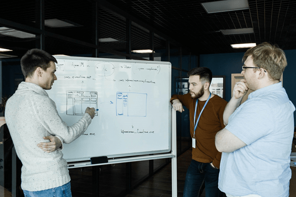 «Дайте возможность учиться, создайте комфортные условия работы и наладьте атмосферу в коллективе», — как собрать ИТ-команду в регионе