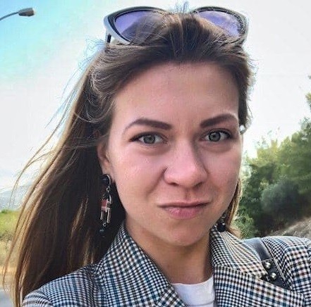 Как переучиться на аналитика и найти работу в России из Греции