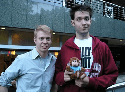 Как привлечь первых клиентов: стратегии известных b2c-компаний