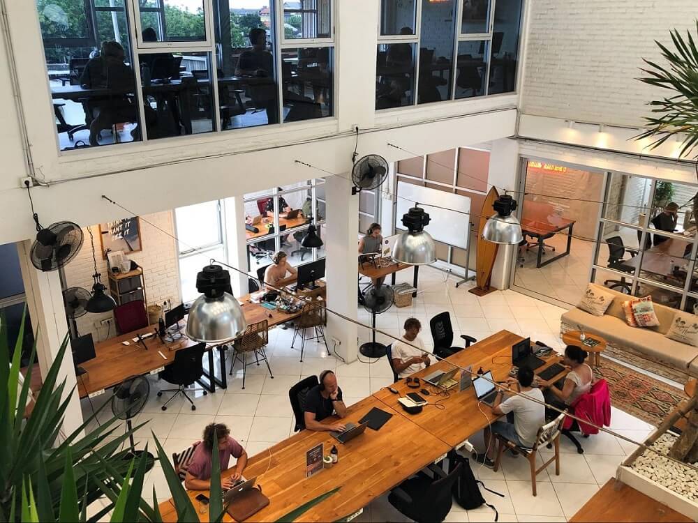 Из собственного бизнеса в найм: как студентка Нетологии переехала на Бали, выучилась на продакт-менеджера и нашла работу мечты