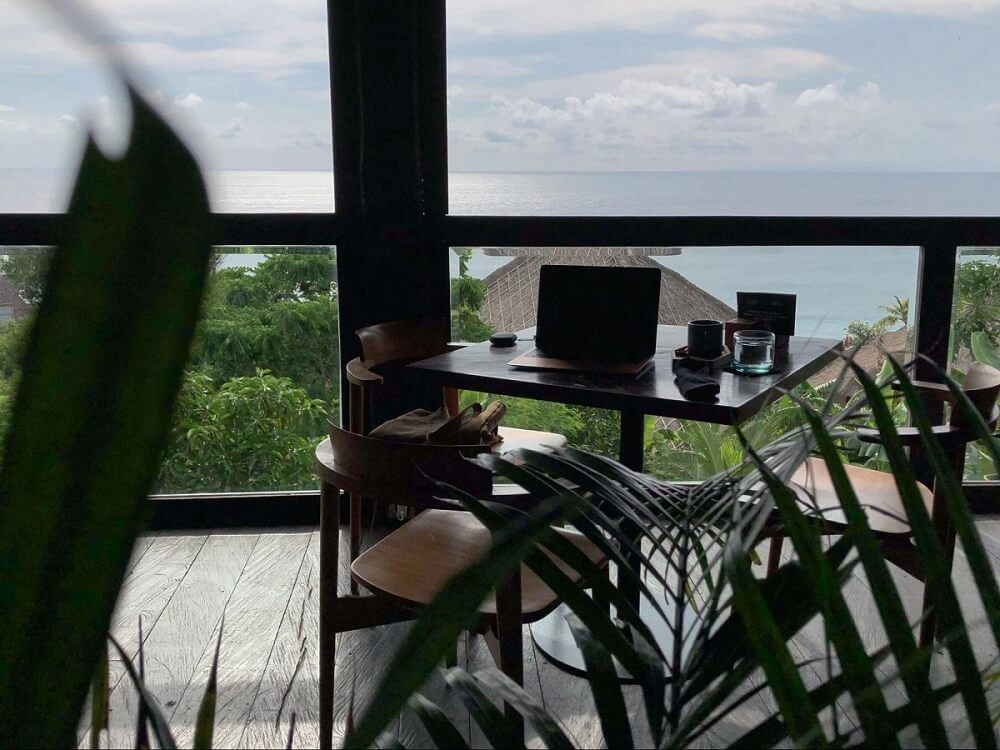 Из собственного бизнеса в найм: как студентка Нетологии переехала на Бали, выучилась на продакт-менеджера и нашла работу мечты